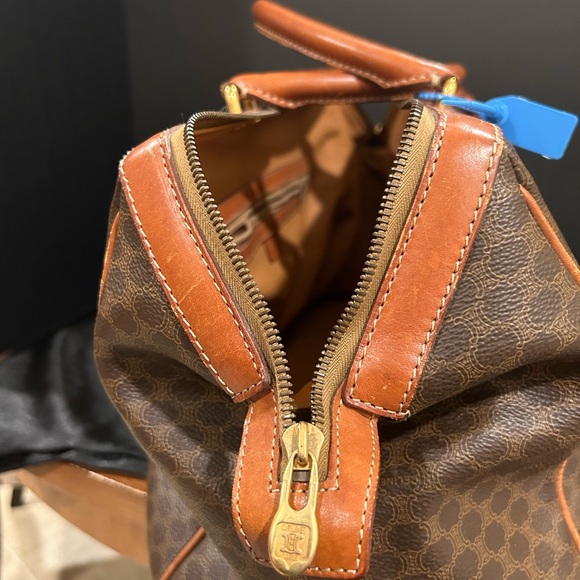 Celine Duffle Bag call out..slight rubbing on edges..Dimensions:17.5W/9inH/7inD - Picture 5 of 16